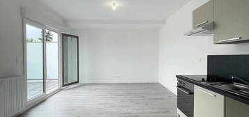 Appartement  à louer, 3 pièces, 2 chambres, 63 m²