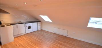 Property to rent in Stanger Road, London SE25