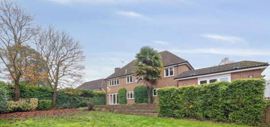 4 bedroom detached house