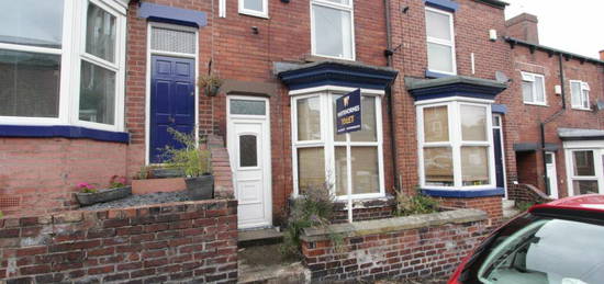 4 bedroom terraced house