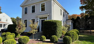 271 Washington St #2, Norwich, CT 06360