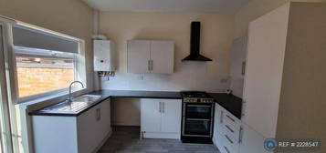 2 bedroom terraced house