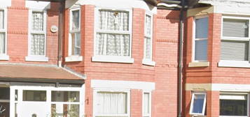 4 bedroom terraced house to rent