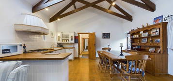 Barn conversion to rent in East Allington, Totnes TQ9