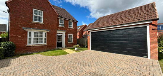 4 bedroom detached house for sale