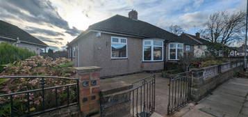 2 bed semi-detached house for sale