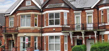 6 bedroom terraced house for sale