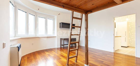 Prodej bytu 1+1 43 m², Kolbenova,