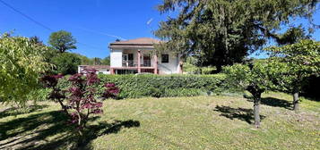 VILLA INDIPENDENTE CON GIARDINO E TERRENO