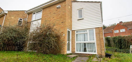 4 bed semi-detached house to rent