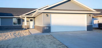 2177 Cheyenne Way, Asbury, IA 52002