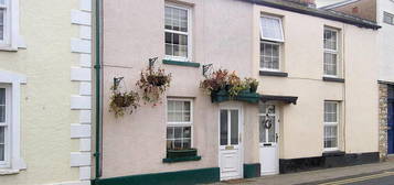 Terraced house to rent in Church Street, Usk NP15