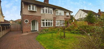 4 bedroom semi-detached house for sale