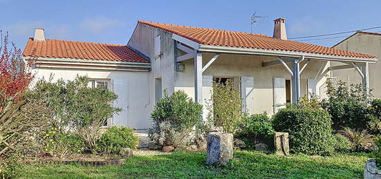 A LOUER - Maison Doix-Les-Fontaines 4 chambres