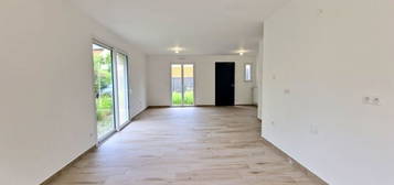 Maison de plain-pied  à vendre, 3 pièces, 2 chambres, 68 m²