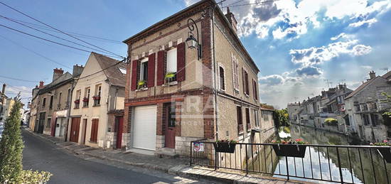 Maison de ville au coeur de Nemours