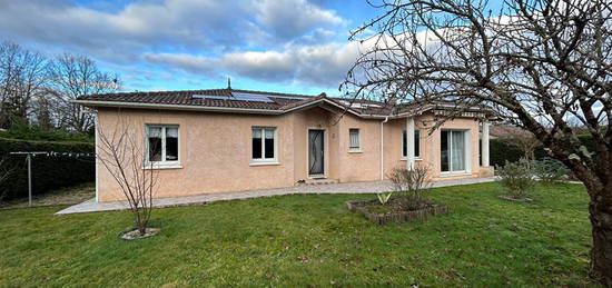 Maison de plain-pied  à vendre, 5 pièces, 4 chambres, 112 m²