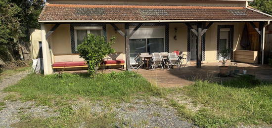 Achat maison 10 pièces 242 m²