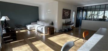 Appartement meublé  à louer, 5 pièces, 3 chambres, 104 m²