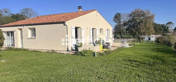 Maison de plain-pied  à vendre, 4 pièces, 3 chambres, 113 m²