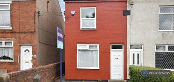 2 bedroom end of terrace house