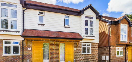 3 bedroom semi-detached house