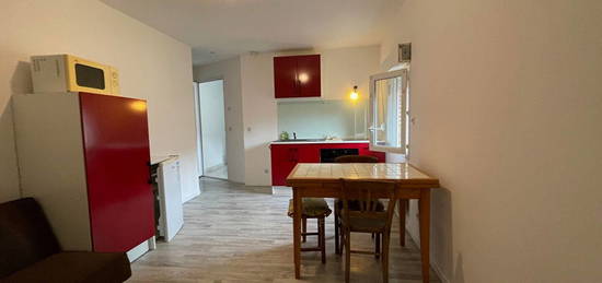 Appartement  à louer, 2 pièces, 1 chambre, 34 m²