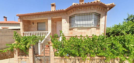 Casa o chalet independiente en venta en calle Amistad, 4