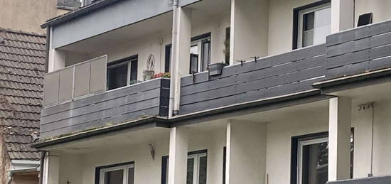 Erstbezug nach Sanierung mit Balkon: freundliche 3-Zimmer-Wohnung in Gelsenkirchen