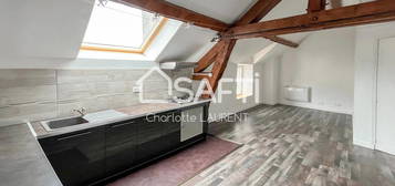 Appartement atypique sous combles T3, 57m2