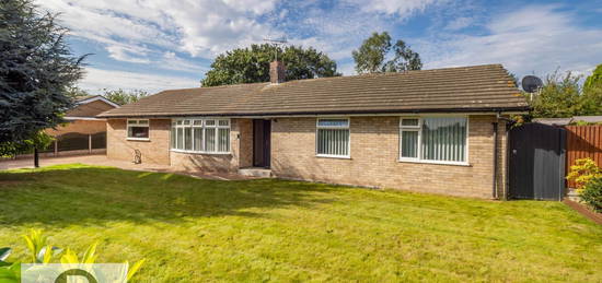 3 bed detached bungalow for sale