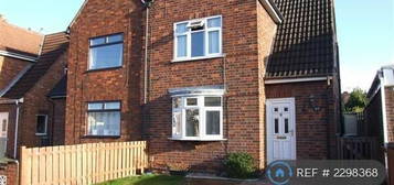 3 bedroom semi-detached house