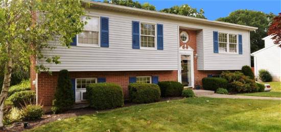 16 Valley View Dr, Mountain Top, PA 18707