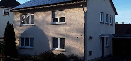 Freistehendes Einfamilienhaus in zentraler Toplage mit Photovoltaik