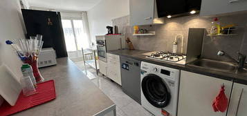 A vendre appartement meuble 3 pieces 70 m2 + cave & parking