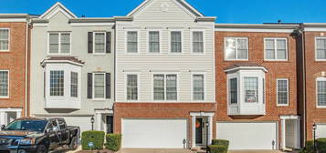 14585 Crossfield Way, Woodbridge, VA 22191