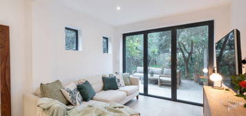 Flat for sale in Selwyn Avenue, London TW9