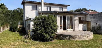 Maison Mouen 6 pièce(s) 110 m2