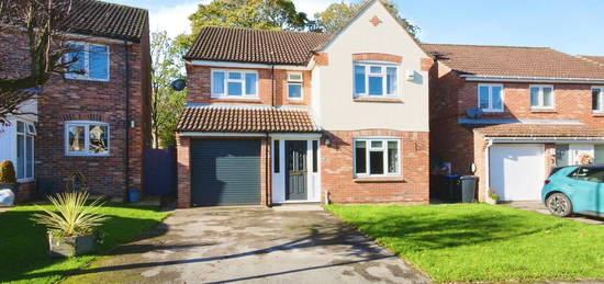 4 bed detached house for sale