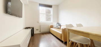 3 bed flat to rent