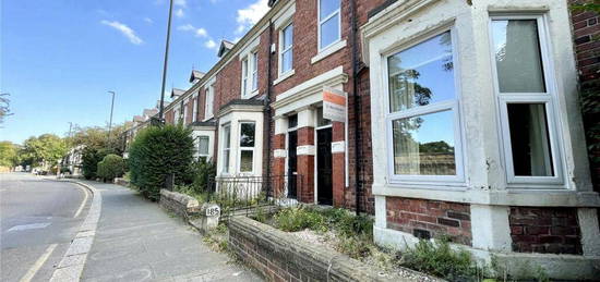 5 bedroom terraced house