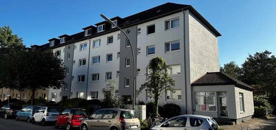 Frisch sanierte 2-Zimmer-Wohnung in Barmbek-Nord!