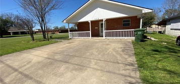 502 E 24th St, Bryan, TX 77803