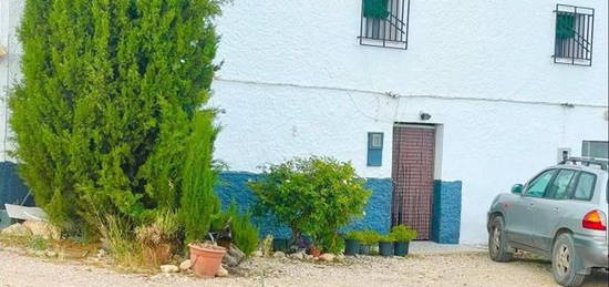 Casa adosada en venta en Vélez-Blanco