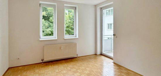 4 ZIMMER WOHNUNG IN WELS - MIT KÜCHE, BALKON UND CARPORT