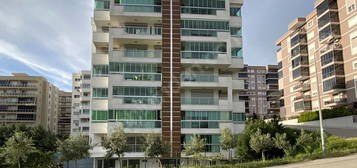 KENT'2 DE EGEYAŞAM SİTESİNDE HAVUZLU EŞYALI 1+1 SATILIK DAİRE