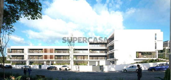 T2 TERRAÇO 72.5m2 - Condomínio Fechado REAL SERENITY | BOX 2 CARROS | SÃO COSME