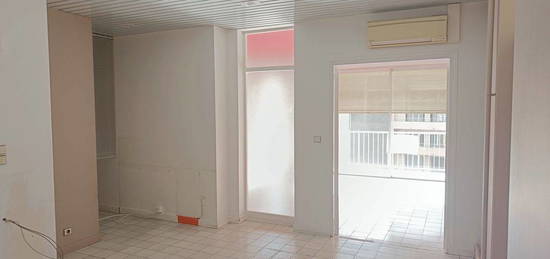 Appartement T5 avec balcons, cave et parkings, Rue Faventines, 26000 VALENCE