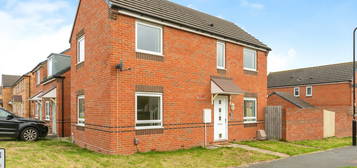 3 bed link detached house for sale