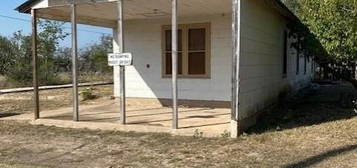 207 N Fourth St, Harper, TX 78631